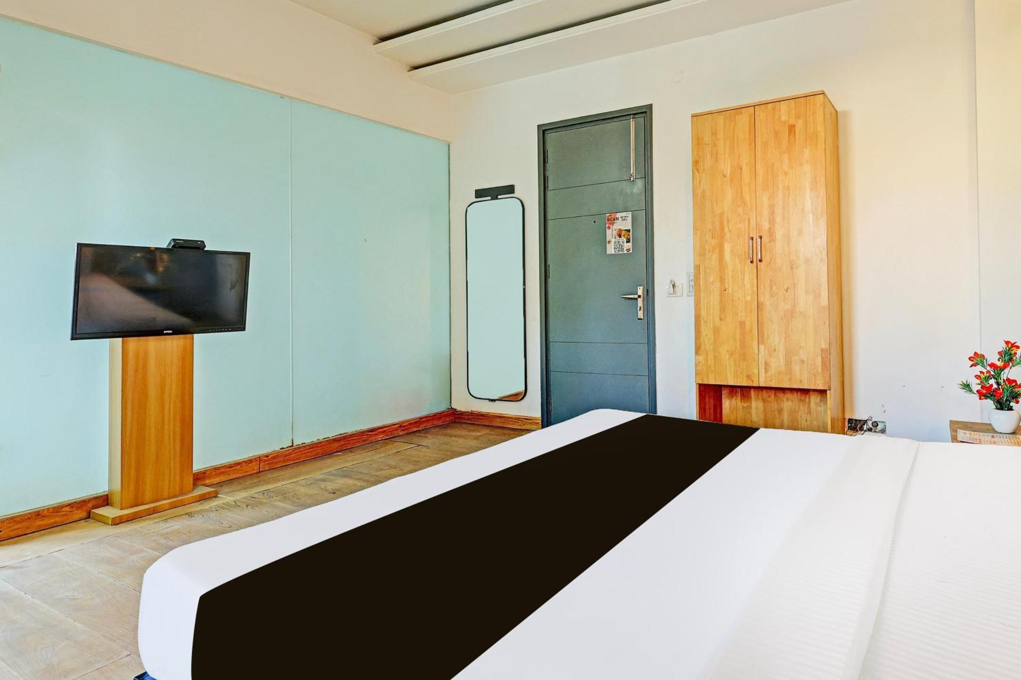 Townhouse Sector 49 Sohna Road Hotell Gurgaon Eksteriør bilde