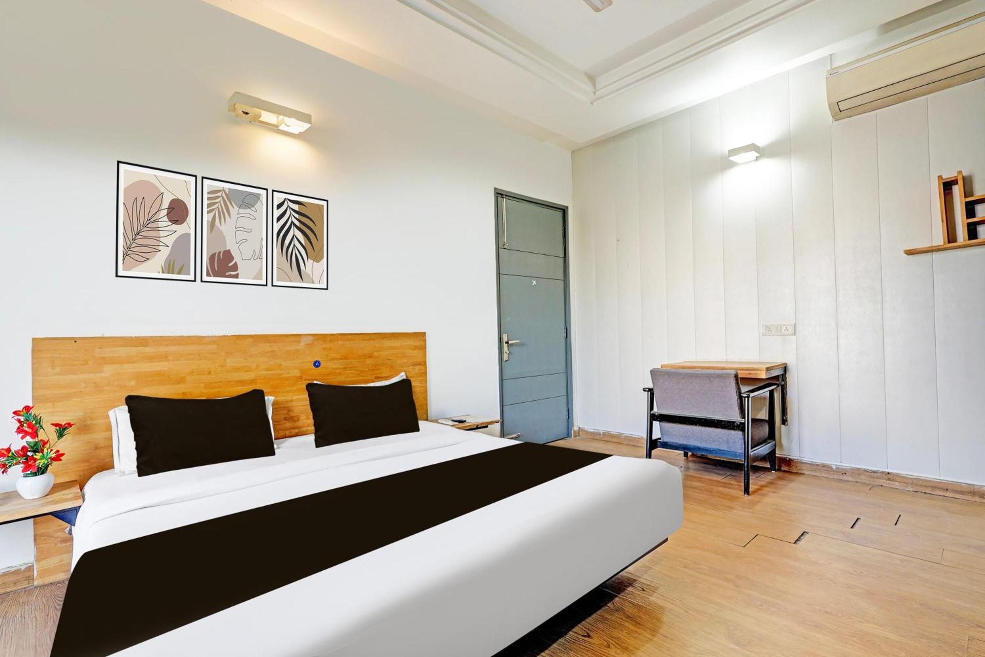 Townhouse Sector 49 Sohna Road Hotell Gurgaon Eksteriør bilde