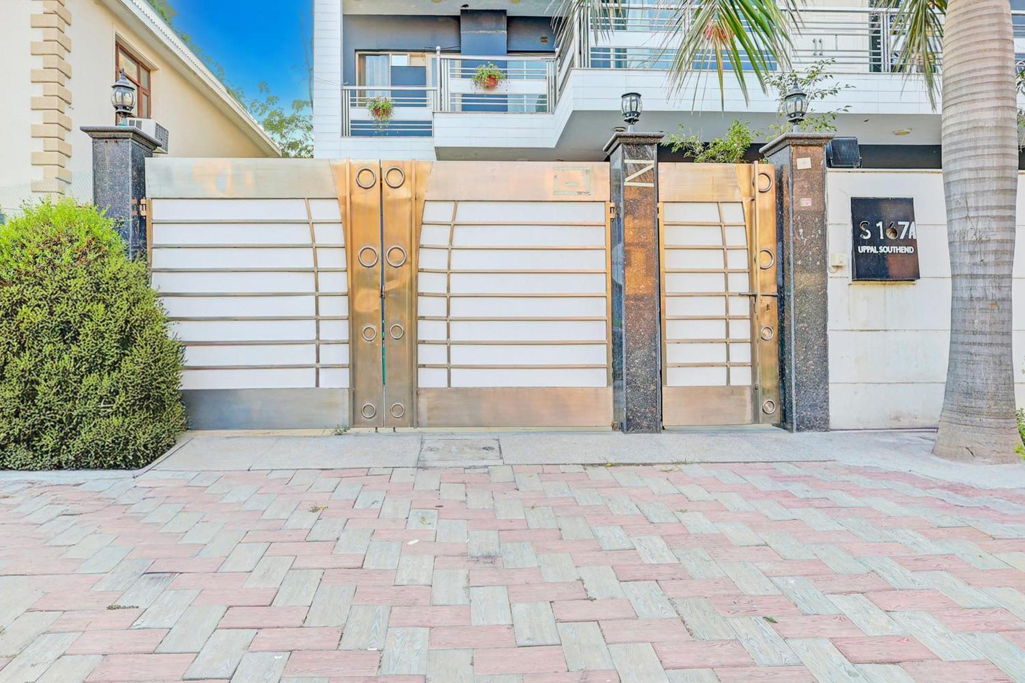 Townhouse Sector 49 Sohna Road Hotell Gurgaon Eksteriør bilde